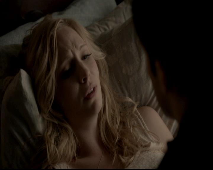 VampireDiariesWorld-dot-org_4x13IntoTheWild1609.jpg