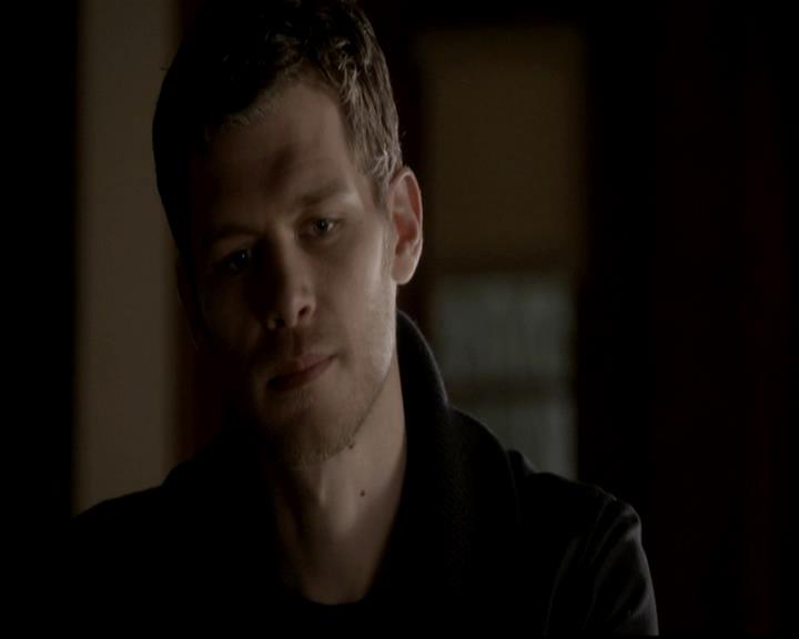 VampireDiariesWorld-dot-org_4x13IntoTheWild1663.jpg