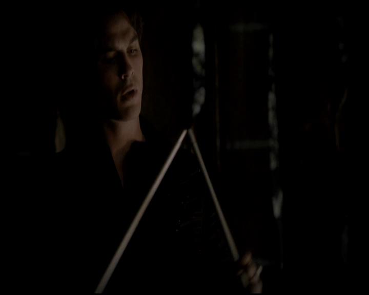 VampireDiariesWorld-dot-org_4x13IntoTheWild1678.jpg