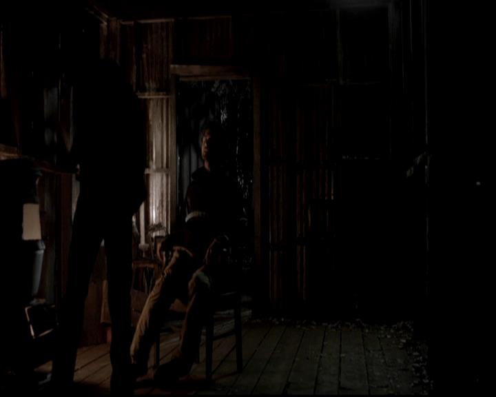 VampireDiariesWorld-dot-org_4x13IntoTheWild1688.jpg