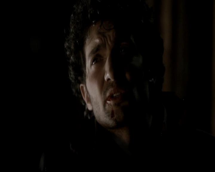 VampireDiariesWorld-dot-org_4x13IntoTheWild1700.jpg