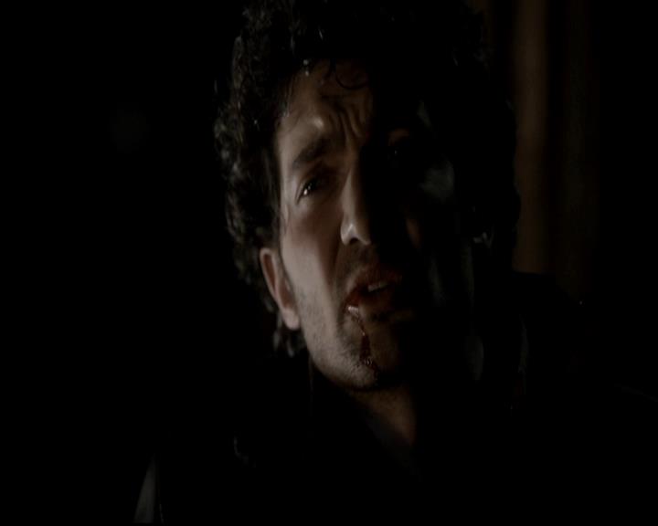 VampireDiariesWorld-dot-org_4x13IntoTheWild1701.jpg