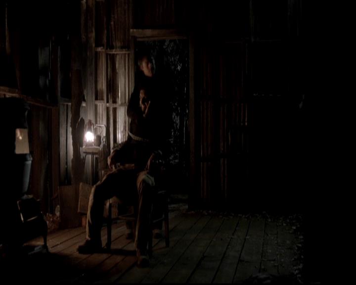 VampireDiariesWorld-dot-org_4x13IntoTheWild1736.jpg