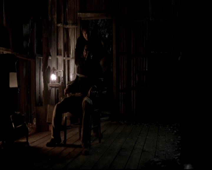 VampireDiariesWorld-dot-org_4x13IntoTheWild1737.jpg