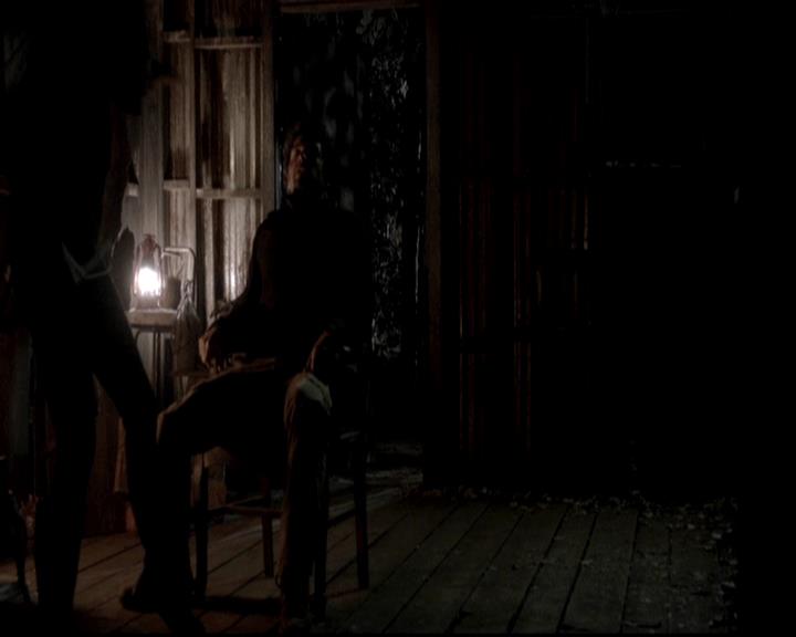 VampireDiariesWorld-dot-org_4x13IntoTheWild1753.jpg