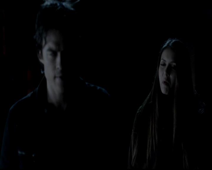 VampireDiariesWorld-dot-org_4x13IntoTheWild1769.jpg