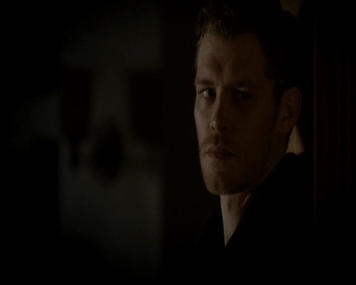 VampireDiariesWorld-dot-org_4x13IntoTheWild2029.jpg