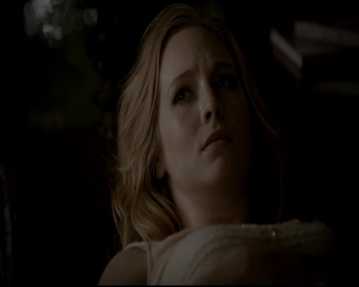 VampireDiariesWorld-dot-org_4x13IntoTheWild2044.jpg