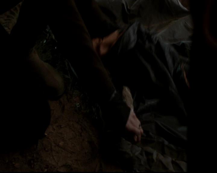 VampireDiariesWorld-dot-org_4x13IntoTheWild2193.jpg