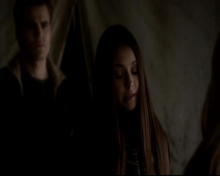 VampireDiariesWorld-dot-org_4x13IntoTheWild2197.jpg