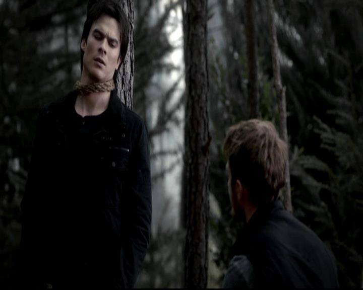 VampireDiariesWorld-dot-org_4x14DownTheRabbitHole0143.jpg