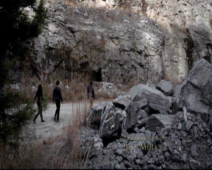 VampireDiariesWorld-dot-org_4x14DownTheRabbitHole0248.jpg