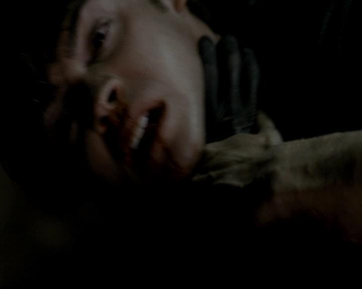 VampireDiariesWorld-dot-org_4x14DownTheRabbitHole2310.jpg