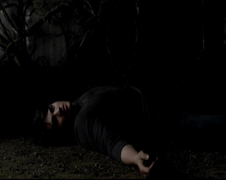 VampireDiariesWorld-dot-org_4x14DownTheRabbitHole2329.jpg