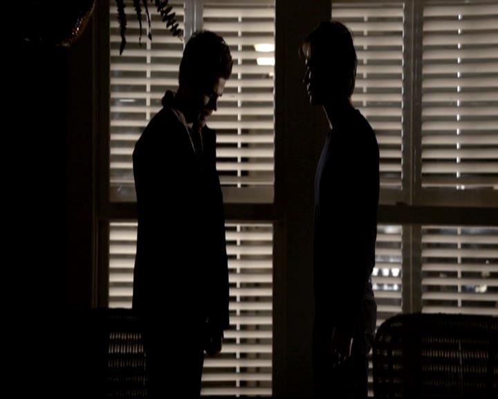 VampireDiariesWorld-dot-org_4x15StandByMe2127.jpg