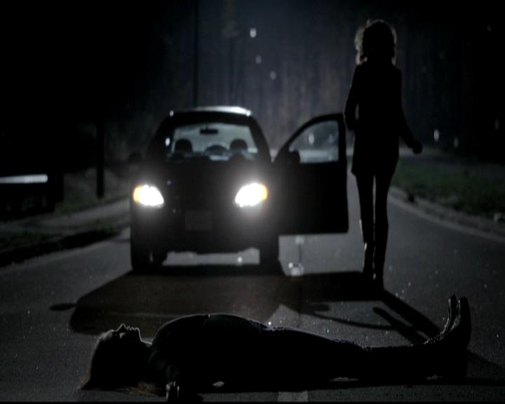 VampireDiariesWorld-dot-org_4x16BringItOn0097.jpg