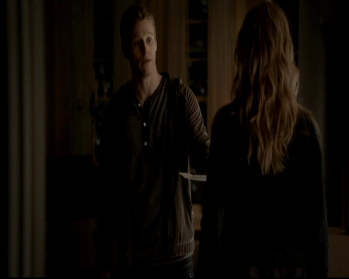 VampireDiariesWorld-dot-org_4x16BringItOn2105.jpg