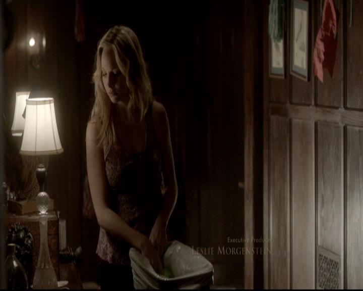 VampireDiariesWorld-dot-org_4x17BecauseTheNight0203.jpg