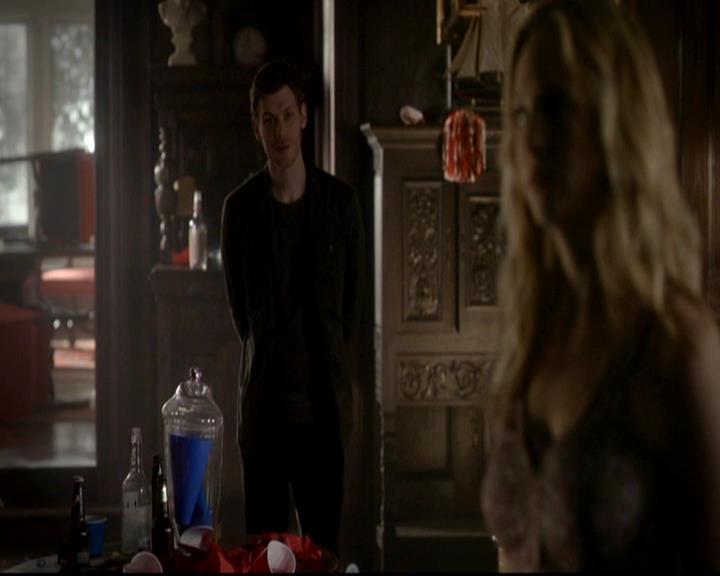 VampireDiariesWorld-dot-org_4x17BecauseTheNight0219.jpg