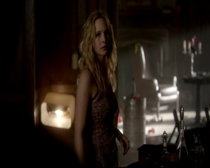 VampireDiariesWorld-dot-org_4x17BecauseTheNight0236.jpg