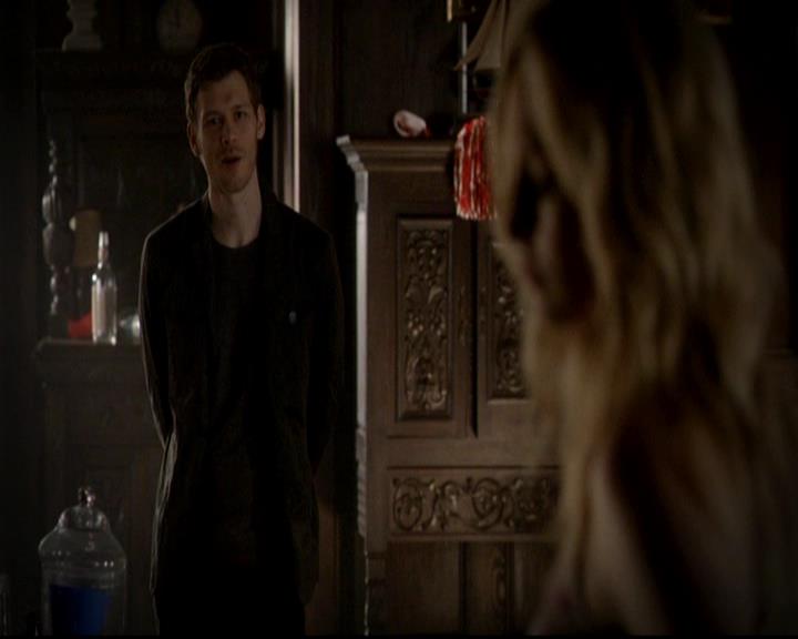 VampireDiariesWorld-dot-org_4x17BecauseTheNight0238.jpg