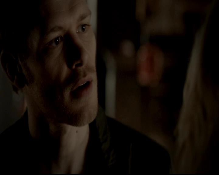 VampireDiariesWorld-dot-org_4x17BecauseTheNight0255.jpg