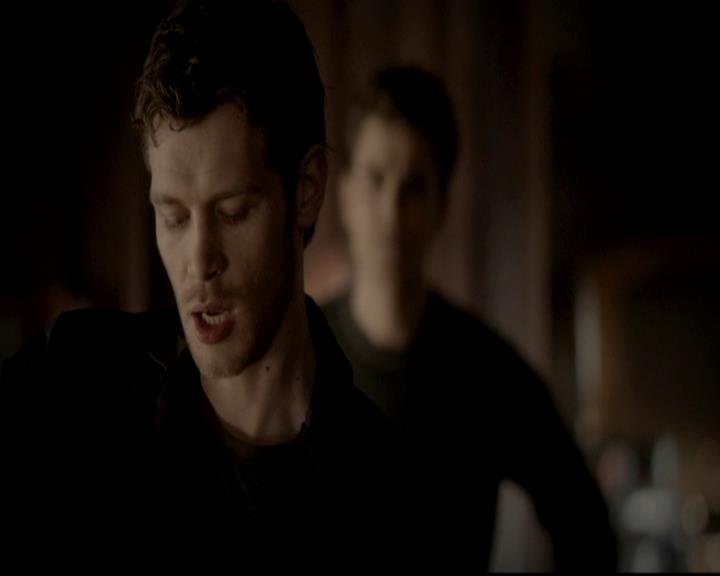 VampireDiariesWorld-dot-org_4x17BecauseTheNight0359.jpg