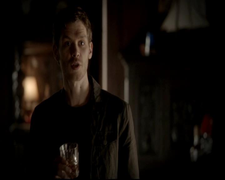 VampireDiariesWorld-dot-org_4x17BecauseTheNight0364.jpg