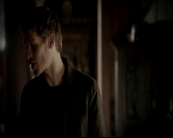 VampireDiariesWorld-dot-org_4x17BecauseTheNight0367.jpg