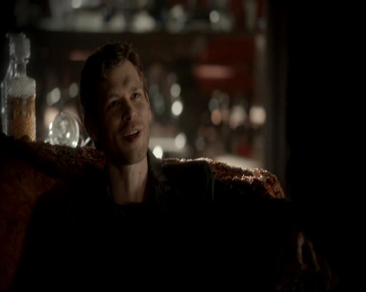 VampireDiariesWorld-dot-org_4x17BecauseTheNight0378.jpg