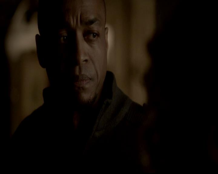 VampireDiariesWorld-dot-org_4x17BecauseTheNight0819.jpg