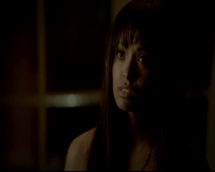 VampireDiariesWorld-dot-org_4x17BecauseTheNight0826.jpg