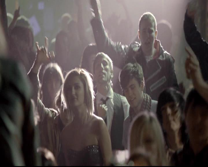 VampireDiariesWorld-dot-org_4x17BecauseTheNight0841.jpg