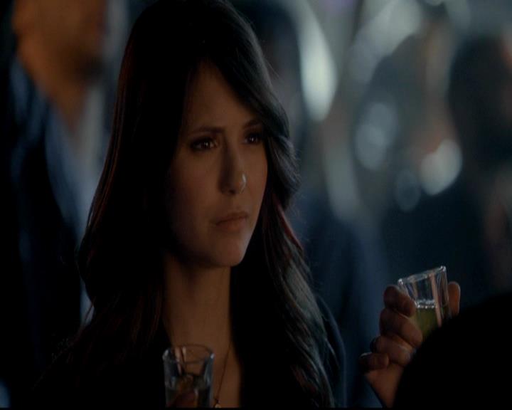 VampireDiariesWorld-dot-org_4x17BecauseTheNight0848.jpg