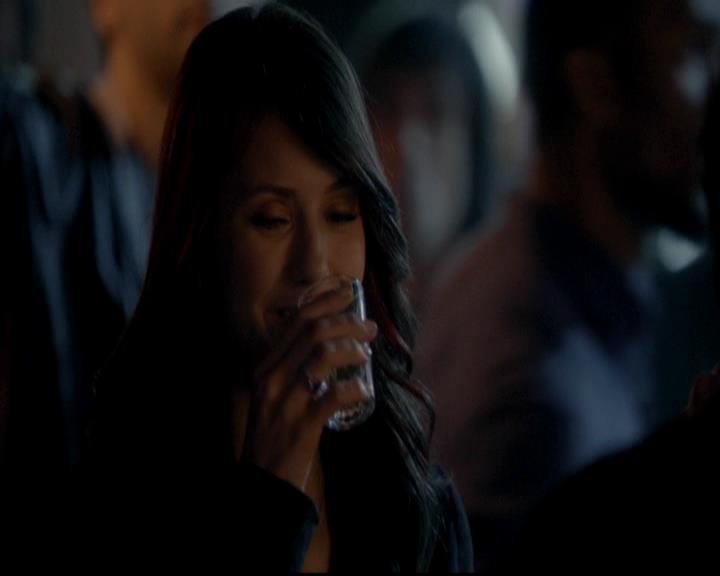 VampireDiariesWorld-dot-org_4x17BecauseTheNight0856.jpg