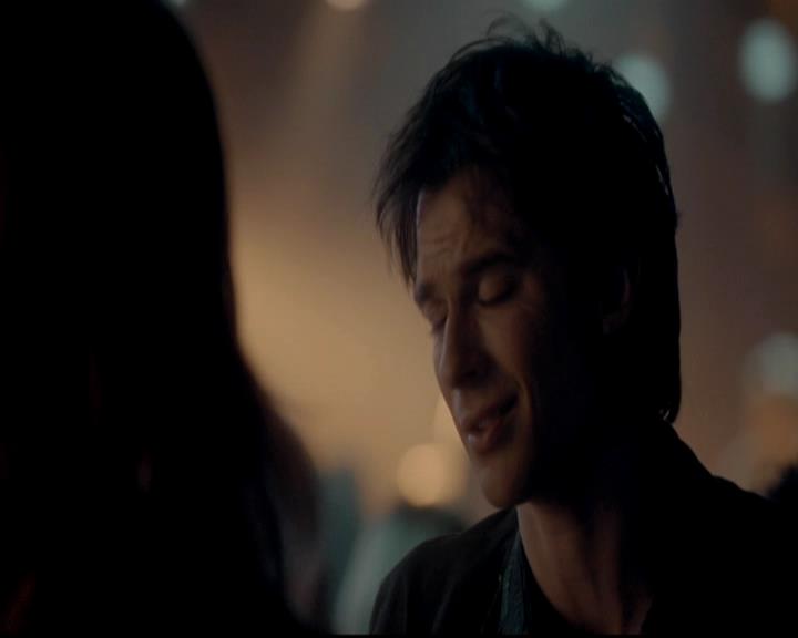 VampireDiariesWorld-dot-org_4x17BecauseTheNight0860.jpg