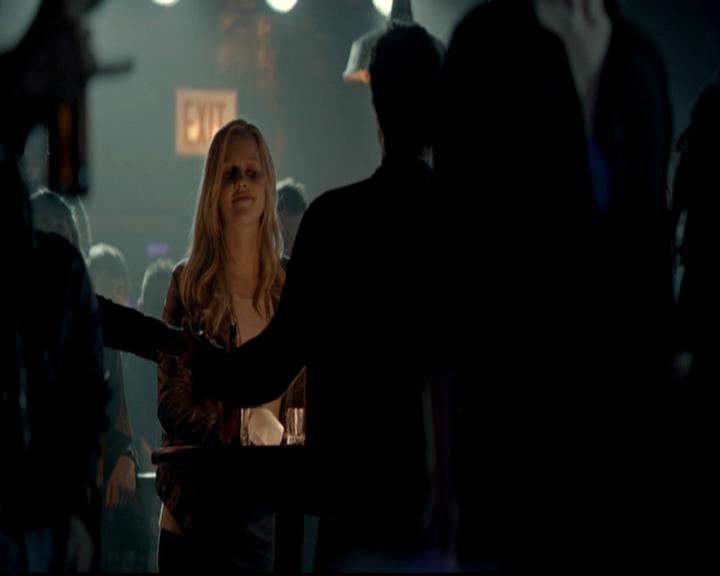 VampireDiariesWorld-dot-org_4x17BecauseTheNight0870.jpg