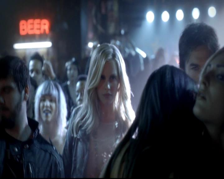 VampireDiariesWorld-dot-org_4x17BecauseTheNight0926.jpg