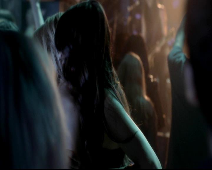 VampireDiariesWorld-dot-org_4x17BecauseTheNight0968.jpg