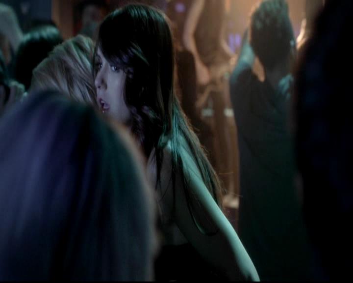 VampireDiariesWorld-dot-org_4x17BecauseTheNight0969.jpg