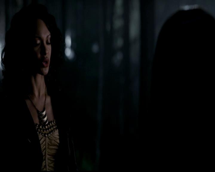 VampireDiariesWorld-dot-org_4x17BecauseTheNight1010.jpg