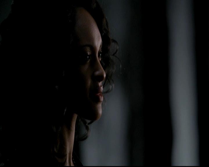 VampireDiariesWorld-dot-org_4x17BecauseTheNight1021.jpg