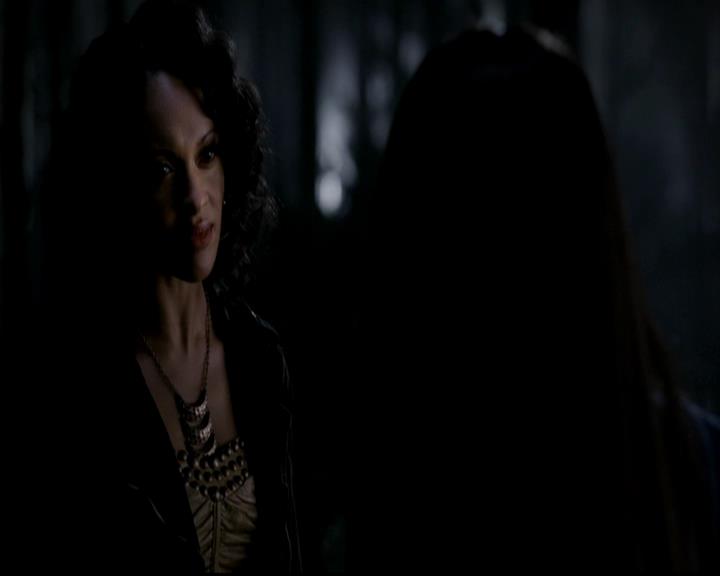 VampireDiariesWorld-dot-org_4x17BecauseTheNight1030.jpg