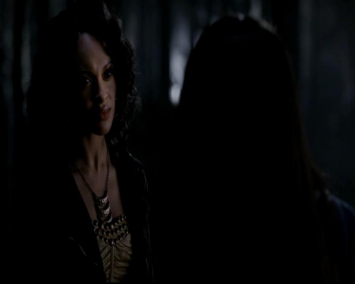 VampireDiariesWorld-dot-org_4x17BecauseTheNight1031.jpg