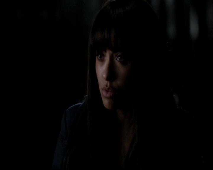 VampireDiariesWorld-dot-org_4x17BecauseTheNight1036.jpg