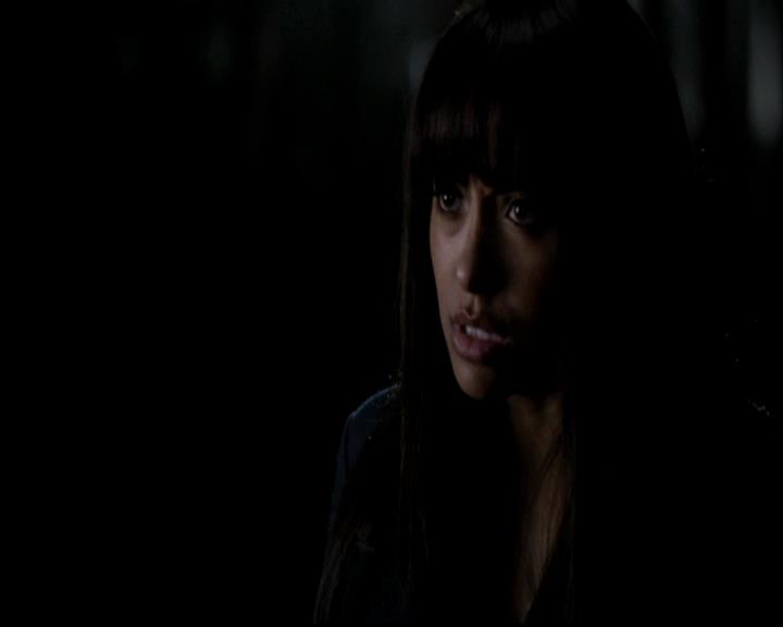 VampireDiariesWorld-dot-org_4x17BecauseTheNight1037.jpg