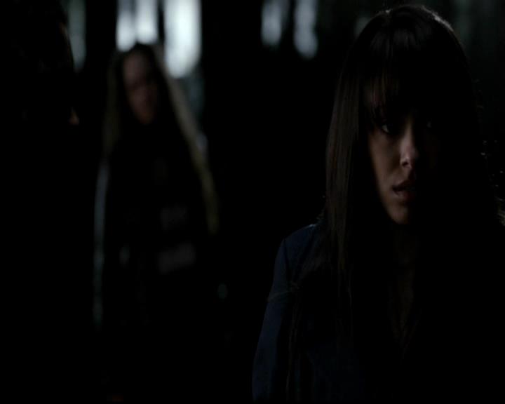 VampireDiariesWorld-dot-org_4x17BecauseTheNight1047.jpg