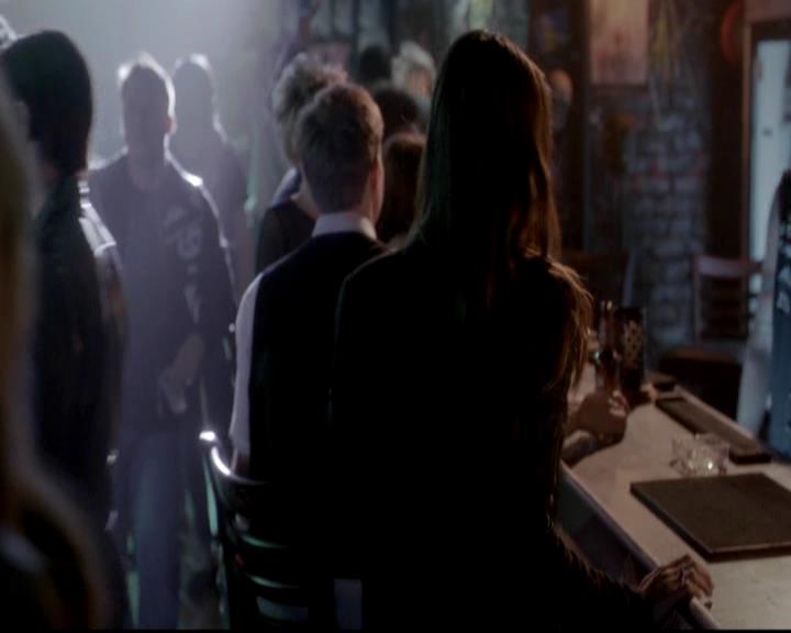 VampireDiariesWorld-dot-org_4x17BecauseTheNight1084.jpg