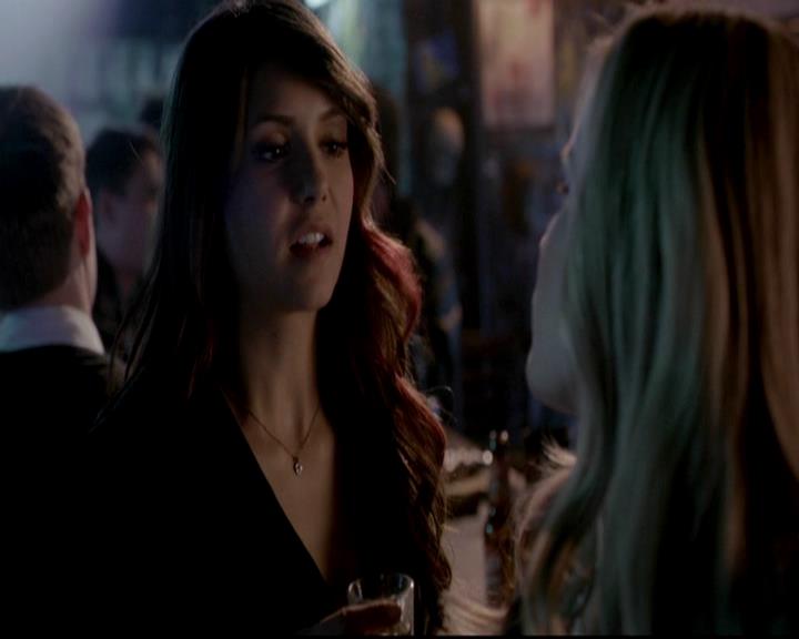 VampireDiariesWorld-dot-org_4x17BecauseTheNight1113.jpg