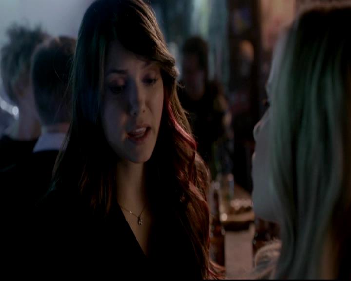 VampireDiariesWorld-dot-org_4x17BecauseTheNight1118.jpg